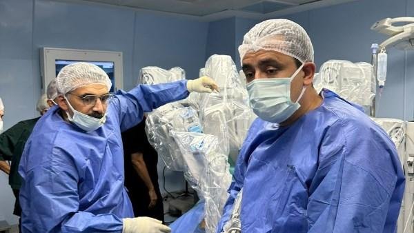 إنجاز جديد.. إجراء جراحة ويبل بالروبوت الجراحي لأورام البنكرياس بالمعهد القومي للأورام بجامعة القاهرة