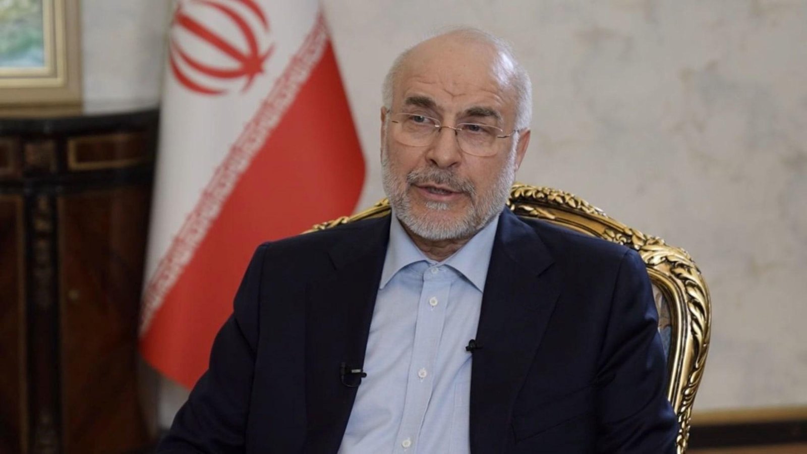 رئيس البرلمان الإيراني يصف الو...