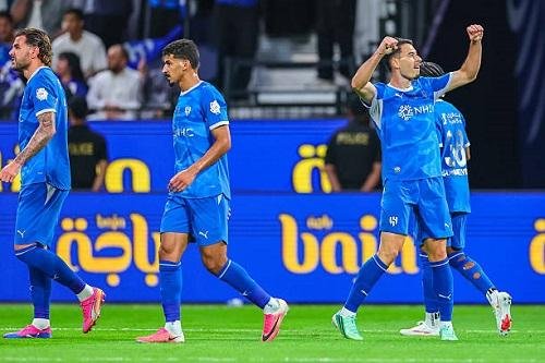 مارتينيلي يخطف فوزا قاتلا للهلال أمام الحزم في دوري روشن