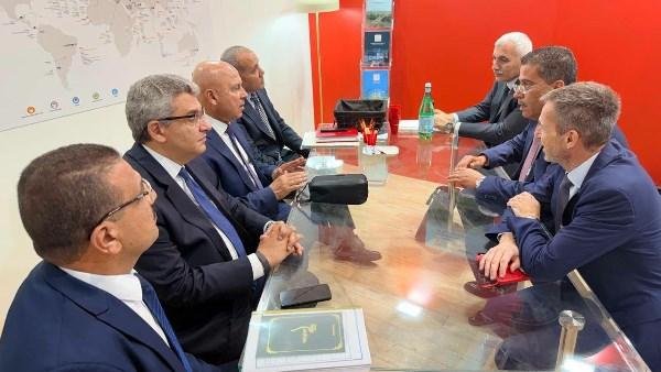 من «إينوترانس ببرلين».. وزير النقل يبحث التعاون مع المجر ويتفقد كبرى الشركات العالمية لتوطين صناعة السكك الحديدية