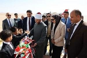محافظ الوادي الجديد تستقبل وزير الأوقاف لافتتاح ووضع حجر الأساس عدد من المساجد والمشروعات الجديدة