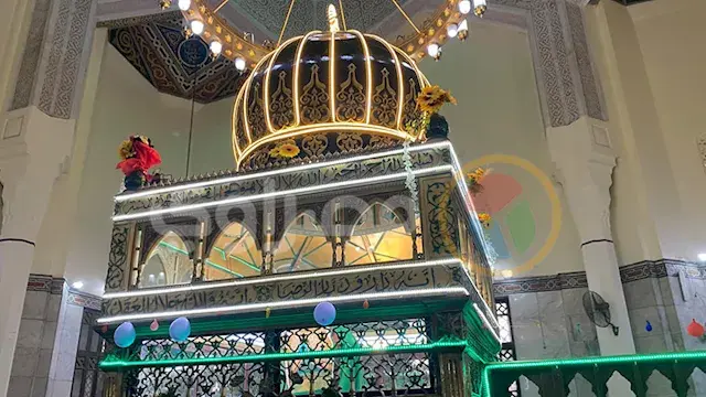 توافد آلاف الزوار من محافظات مصر في الجمعة الافتتاحية لمولد إبراهيم الدسوقي -صور