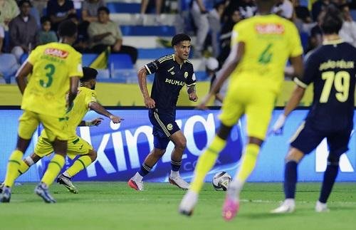 النصر يسقط في فخ التعادل أمام...