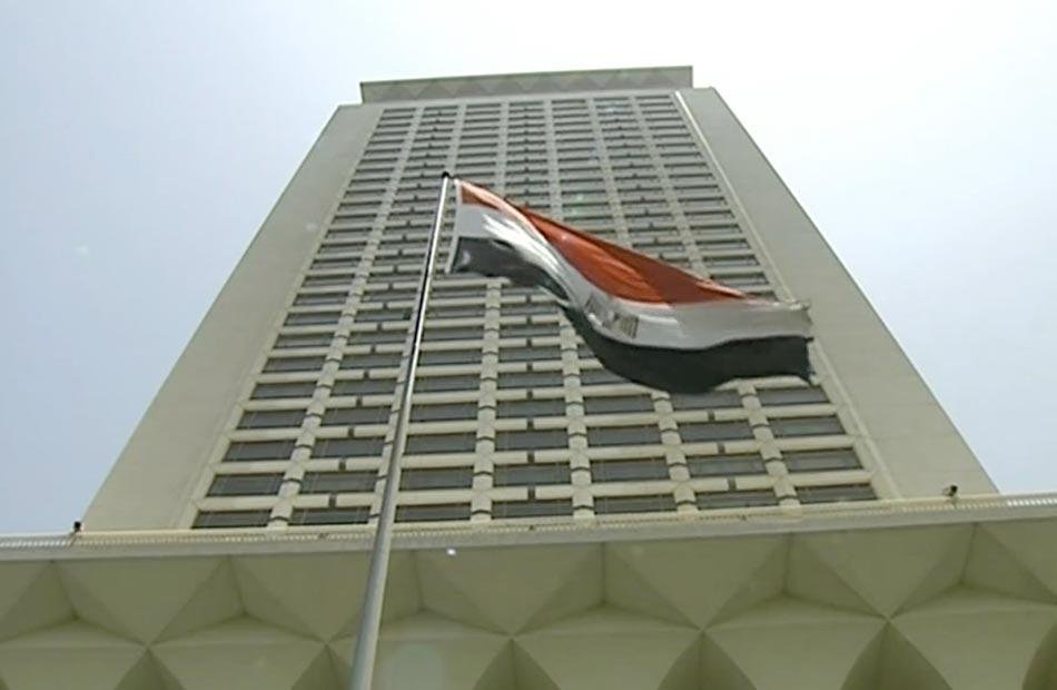 مساعد وزير الخارجية: وفاة قبطان سفينة تابعة لشركة مصرية جراء استهدافها بميناء روسي وإنقاذ 8 بحارة