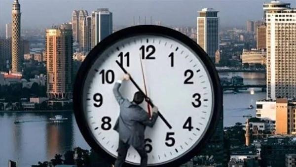 موعد التوقيت الشتوي 2026 في مصر وتغيير الساعة