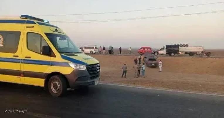 إصابة 5 أشخاص إثر حادث تصادم 3 سيارات بطريق الإسكندرية الزراعي في بنها