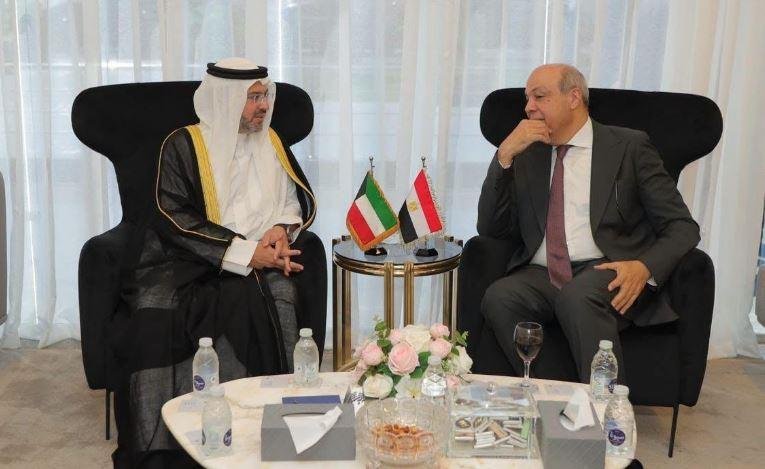 وزير الطيران المدني يبحث سبل دعم التعاون العربي المشترك وتعزيز حركة التشغيل الجوي