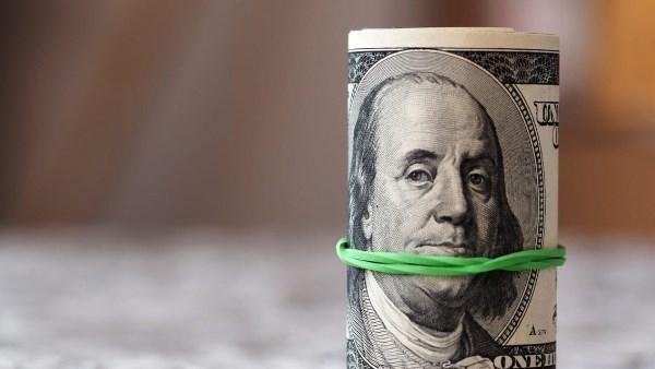 دون تحريك .. تفاصيل أكبر سعر دولار الآن