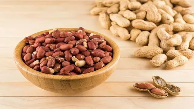 السوداني أم الفستق.. أيهما أفضل لصحتك؟