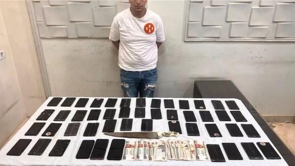 قبل ترويجها على عملائه.. حبس عاطل ضُبط بحوزته 45 فرش حشيش في الدقي