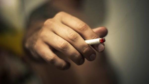 الذكاء الاصطناعي ينهي السرطان؟.. تصريحات مثيرة عن باحثين يدخنون