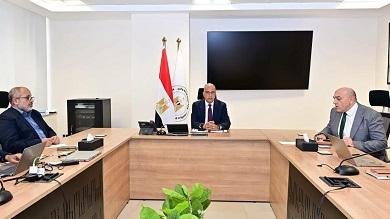 وزير الري يتابع جهود تعزيز الت...