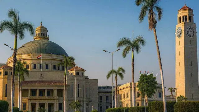 أبرزها منع دخول السيارات.. تعليمات وضوابط الأمن بجامعة القاهرة 2026 - 2027