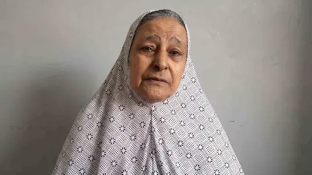 مأساة الحاجة رسمية في البحيرة: "عيالي رموني في الشارع بعد ما ربيتهم"