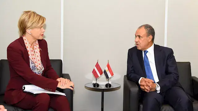 وزير الخارجية: نعمل على تعزيز التعاون الاقتصادي مع لاتفيا
