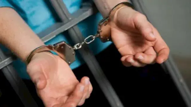 "استولى على فلوسها بوهم الزواج".. ماذا حدث بين شاعر عربي وسيدة أجنبية بالتجمع؟
