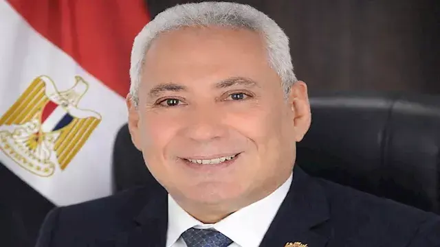 فصل 4 تخصصات رئيسية عن قسم "ال...