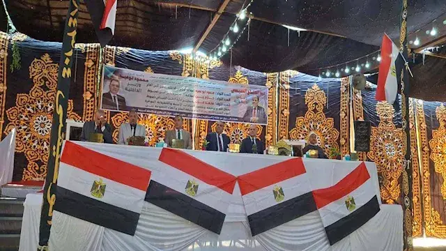 بالفيديو والصور- 4 أكفان تنهي 16 عاماً من الدم بين "الأزرق والبيجاوي" في أسيوط