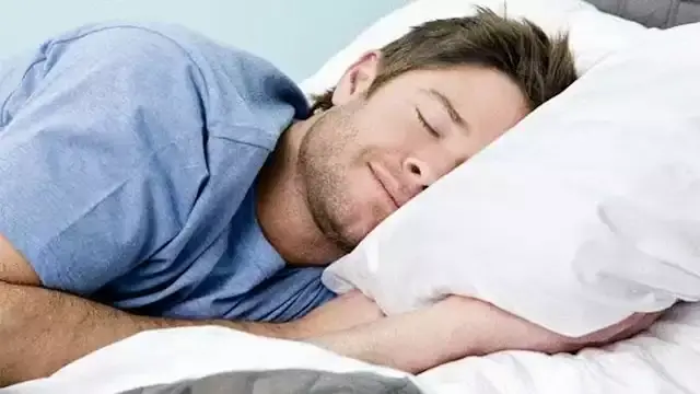 هل يساعد تناول الألياف على النوم العميق؟ دراسة تكشف
