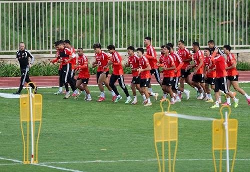 الأهلي يتحرك إلى الملعب قبل ساعتين من مباراة كيتارا