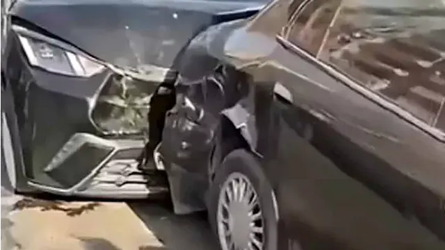 فيديو وصور.. تصادم طابور سيارات في مدينة نصر بسبب التوقف المفاجئ