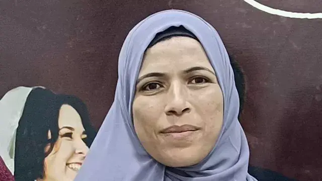 "تركت 3 بنات وولد وزوج مريض".....