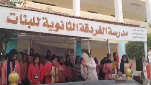 "عاش اللي قال".. عاصفة إعجاب لطالبات مدرسة في ذكرى نصر أكتوبر