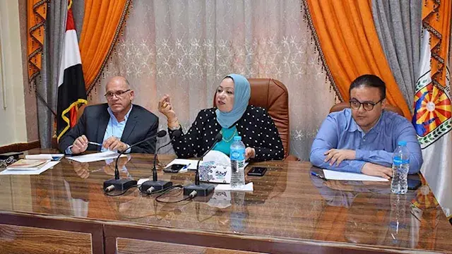 بدء مقابلات المتقدمين للوظائف...