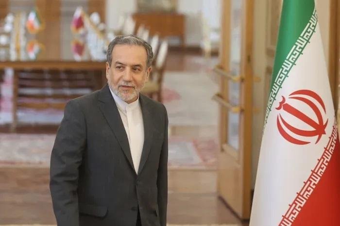 عراقجي يكشف تفاصيل اتصاله مع بن فرحان ويعرض وساطة إيران بين السعودية والحوثيين
