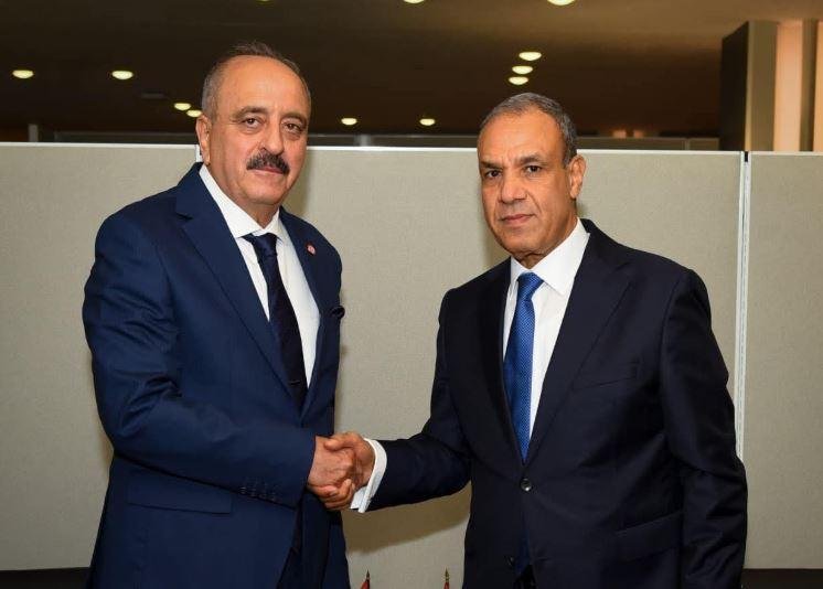 وزير الخارجية يبحث مع نظيره التونسي دعم الجهود الرامية للحفاظ على وحدة الدول العربية
