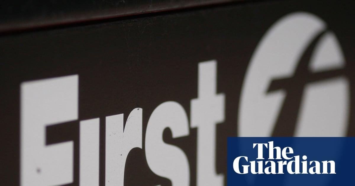 First Bus bans under-16s in St...