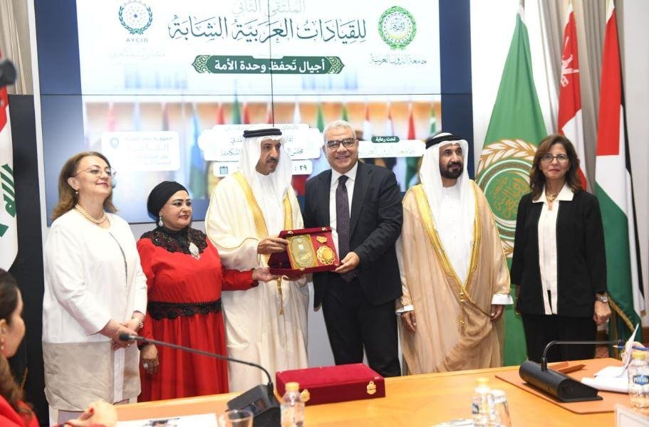 الملتقى الثاني للقيادات العربية الشابة يكرم القاهرة الإخبارية تقديرًا لدورها الإعلامي