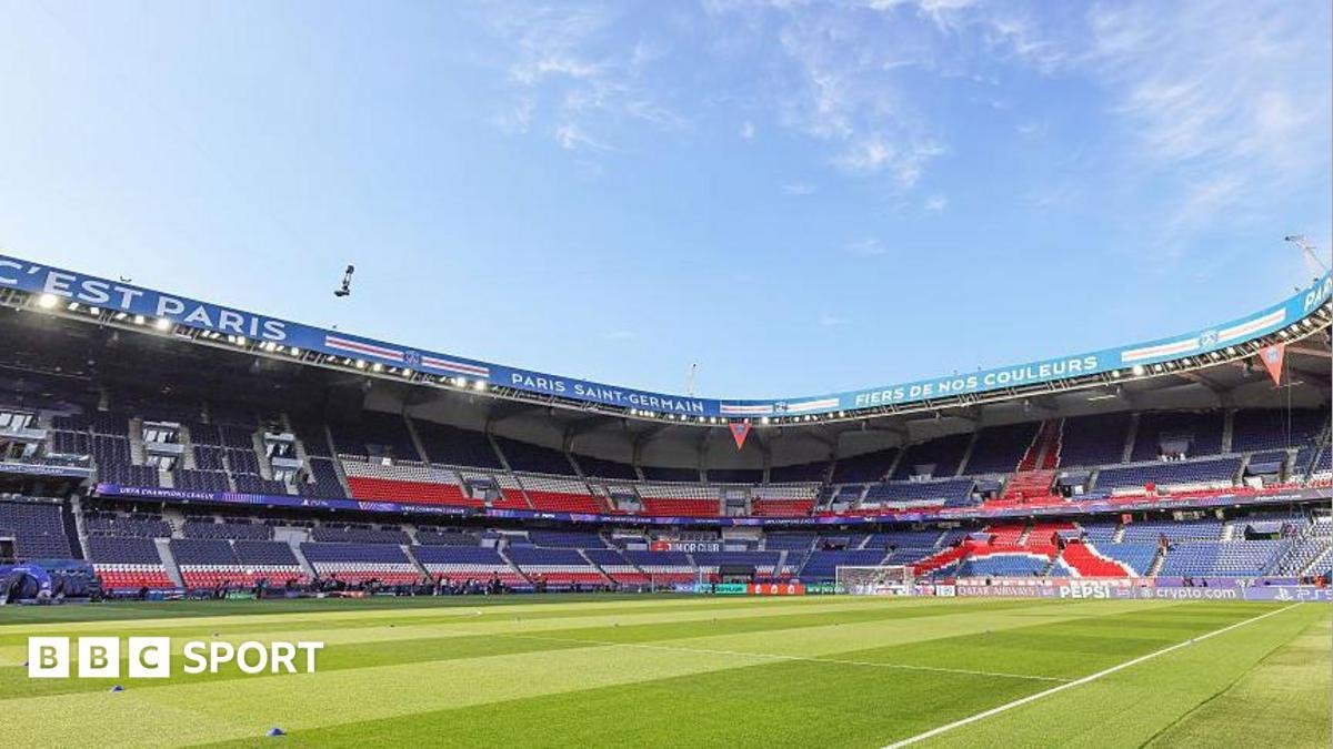 Damaged pitch forces PSG to sw...