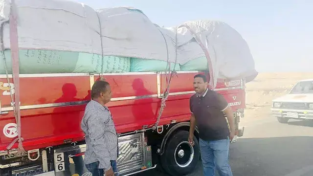 ضبط 5.6 طن قمح محلي مخالف على...