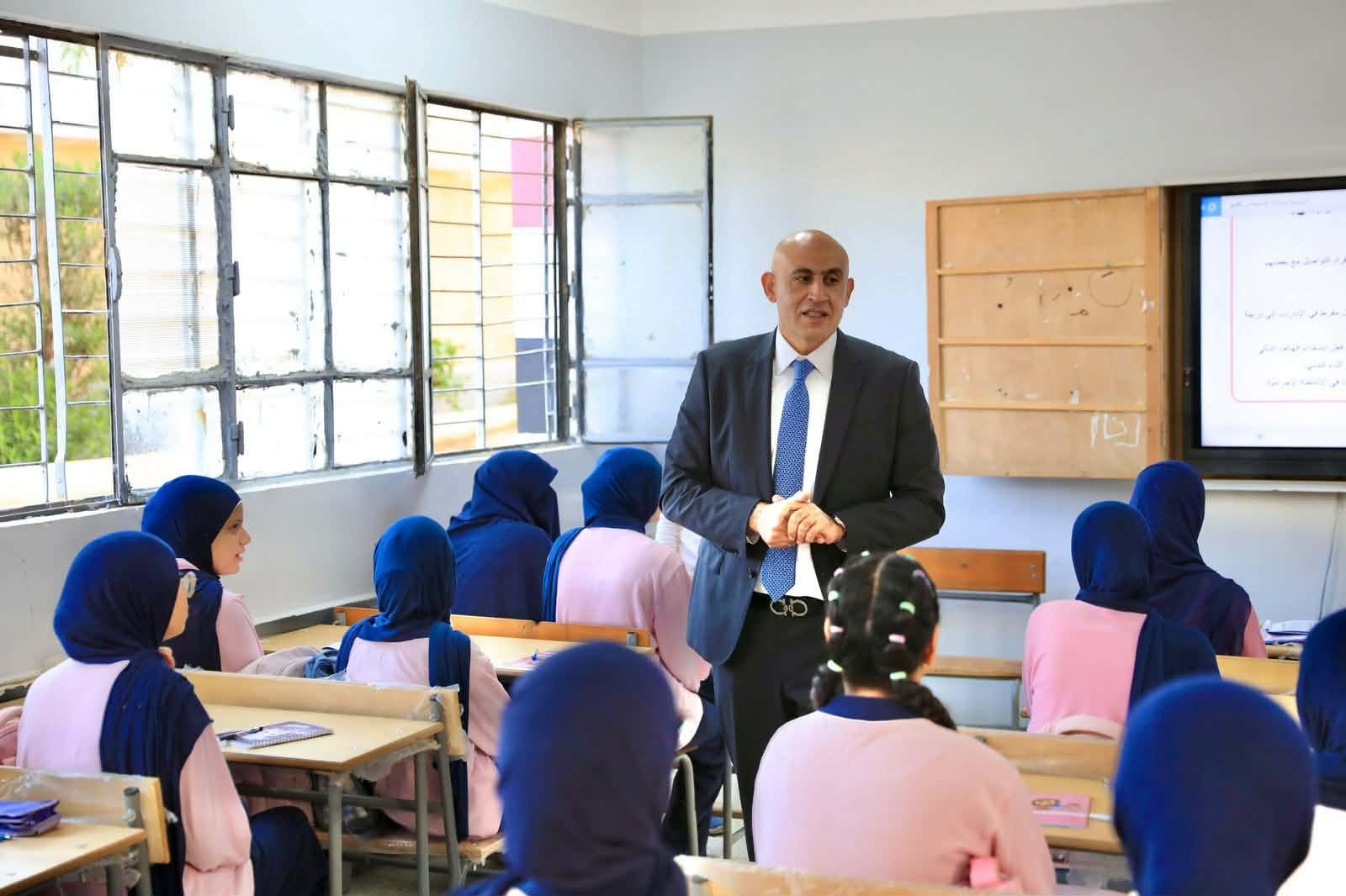 وزير التعليم يوجه باستغلال المباني الشاغرة بالمدارس للقضاء على تحدي الفترة المسائية