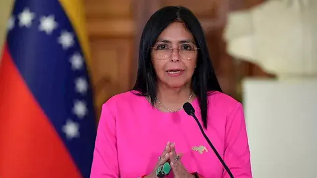 رئيسة فنزويلا المؤقتة توقع اتفاقًا مع شركة النفط والغاز الفرنسية توتال إنرجيز