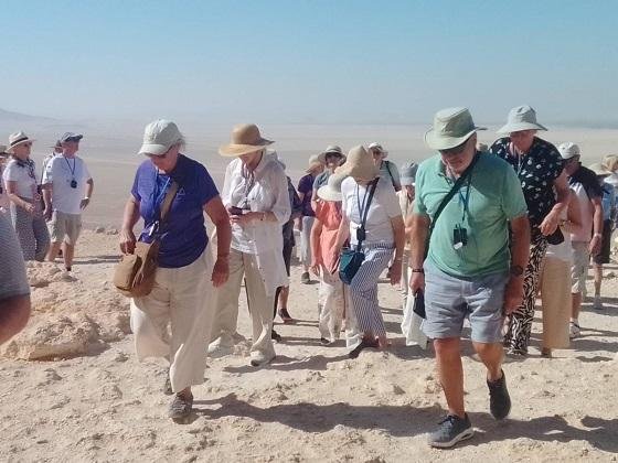 وفود من 4 دول تزور آثار تل العمارنة وتونا الجبل وبني حسن بالمنيا