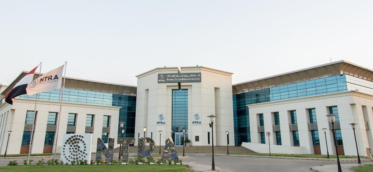 جهاز تنظيم الاتصالات ينفي ارتف...