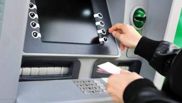 بعد قرار البنك المركزي.. حدود السحب اليومي من إنستاباي والبنوك