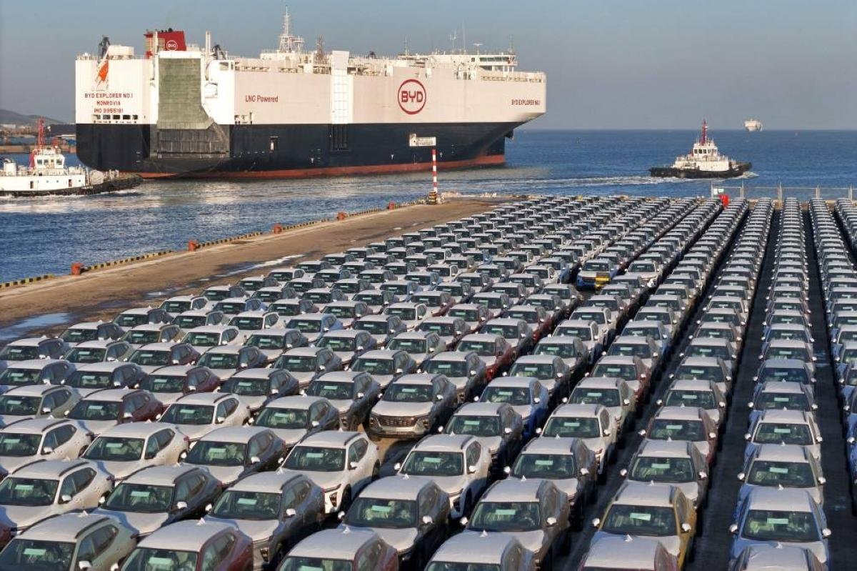 Automakers urge Congress to qu...