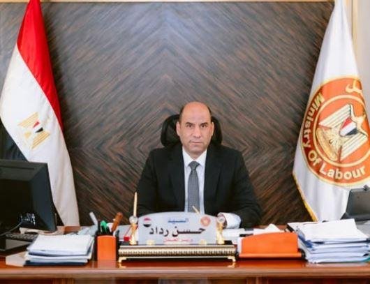 العمل: 1355 فرصة عمل جديدة في...
