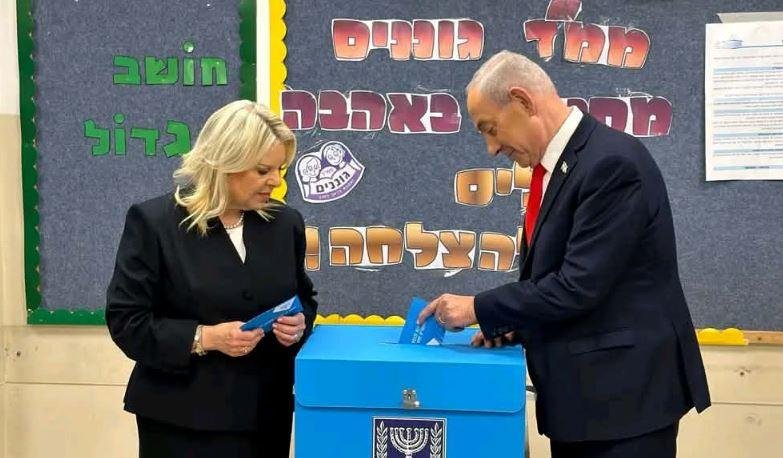 انتخابات الكنيست.. نتنياهو يدلي بصوته في القدس المحتلة