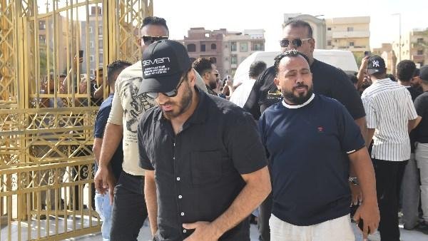 تامر حسني ينعى ضحايا حادث كنيسة الكرك ويوجه رسالة للشعب الأردني