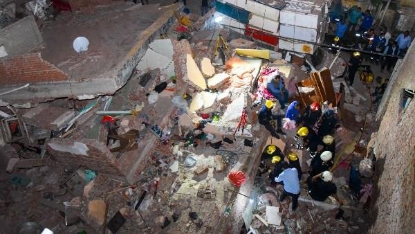 4 ضحايا .. التفاصيل الكاملة لحادث العقار المنهار بالإسكندرية