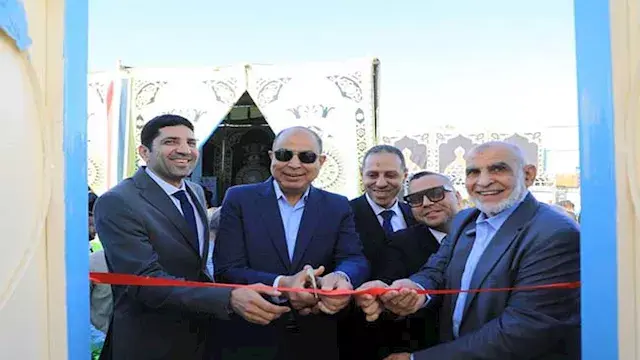 محافظ المنيا يسلّم 35 منزلًا مطورًا للأسر الأولى بالرعاية في سمالوط - صور