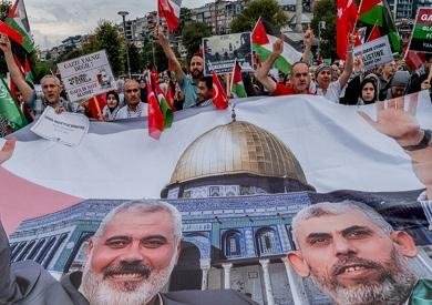 كاتب إسرائيلي: يحيى السنوار انتصر على إسرائيل لأجيال