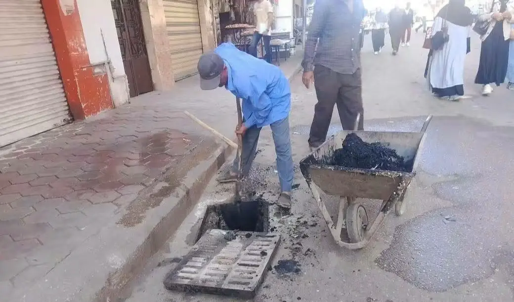 استعدادًا لموسم الشتاء.. كفرالشيخ تراجع كفاءة صفايات الأمطار وترفع التراكمات والرواسب بالشوارع