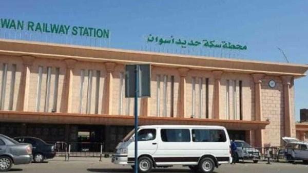 محافظة أسوان: انتظام حركة القطارات وعدم تأثر التشغيل بحادث تصادم جرار قطار بسيارة ربع نقل