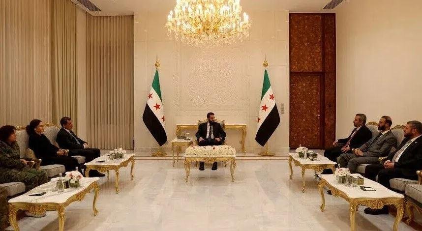 هآرتس: اتفاق دمشق وقسد يقوض رهان إسرائيل على تقسيم سوريا