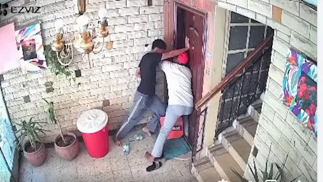 الدليفري المزيف.. الأجهزة الأم...